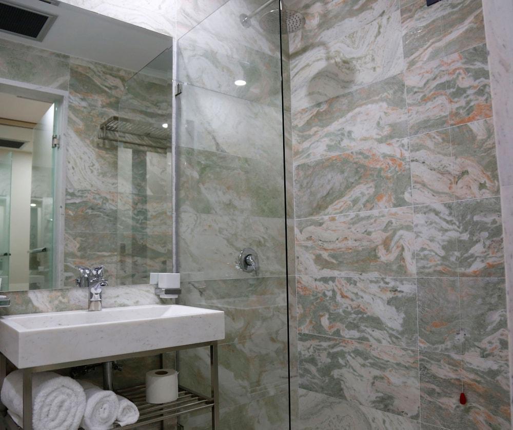 Palace 4* Vlorë