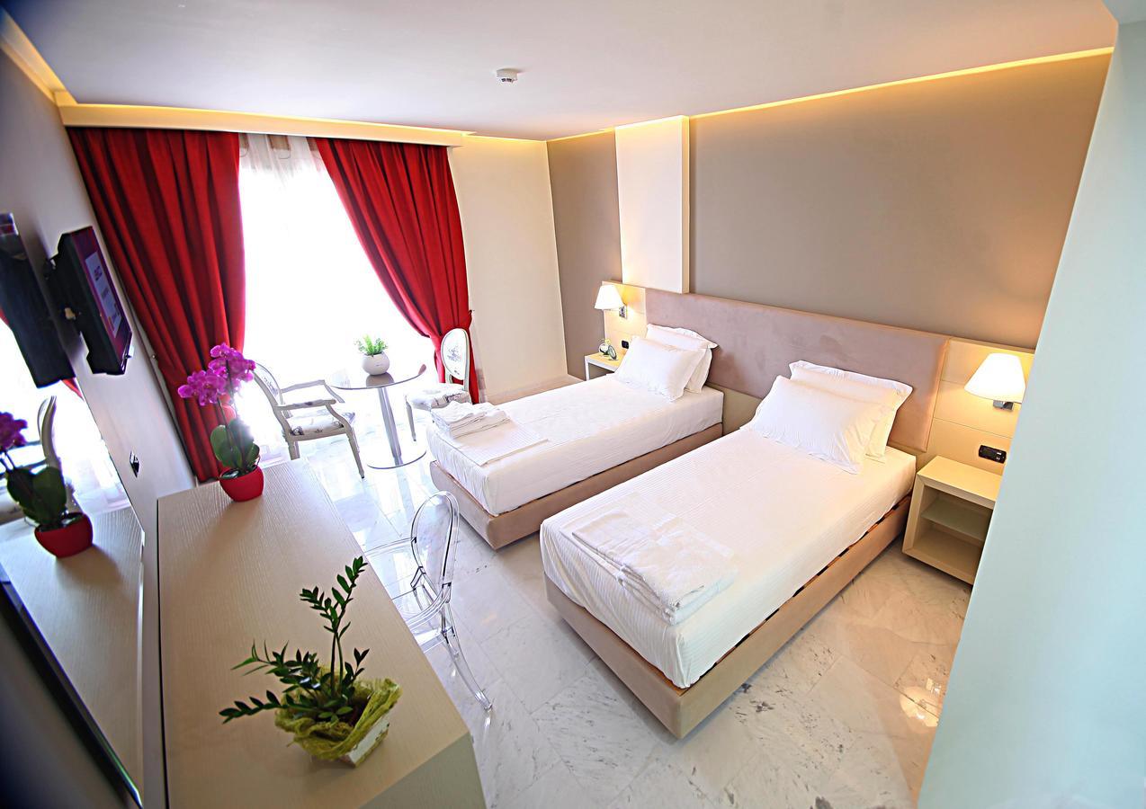 Palace 4* Vlorë